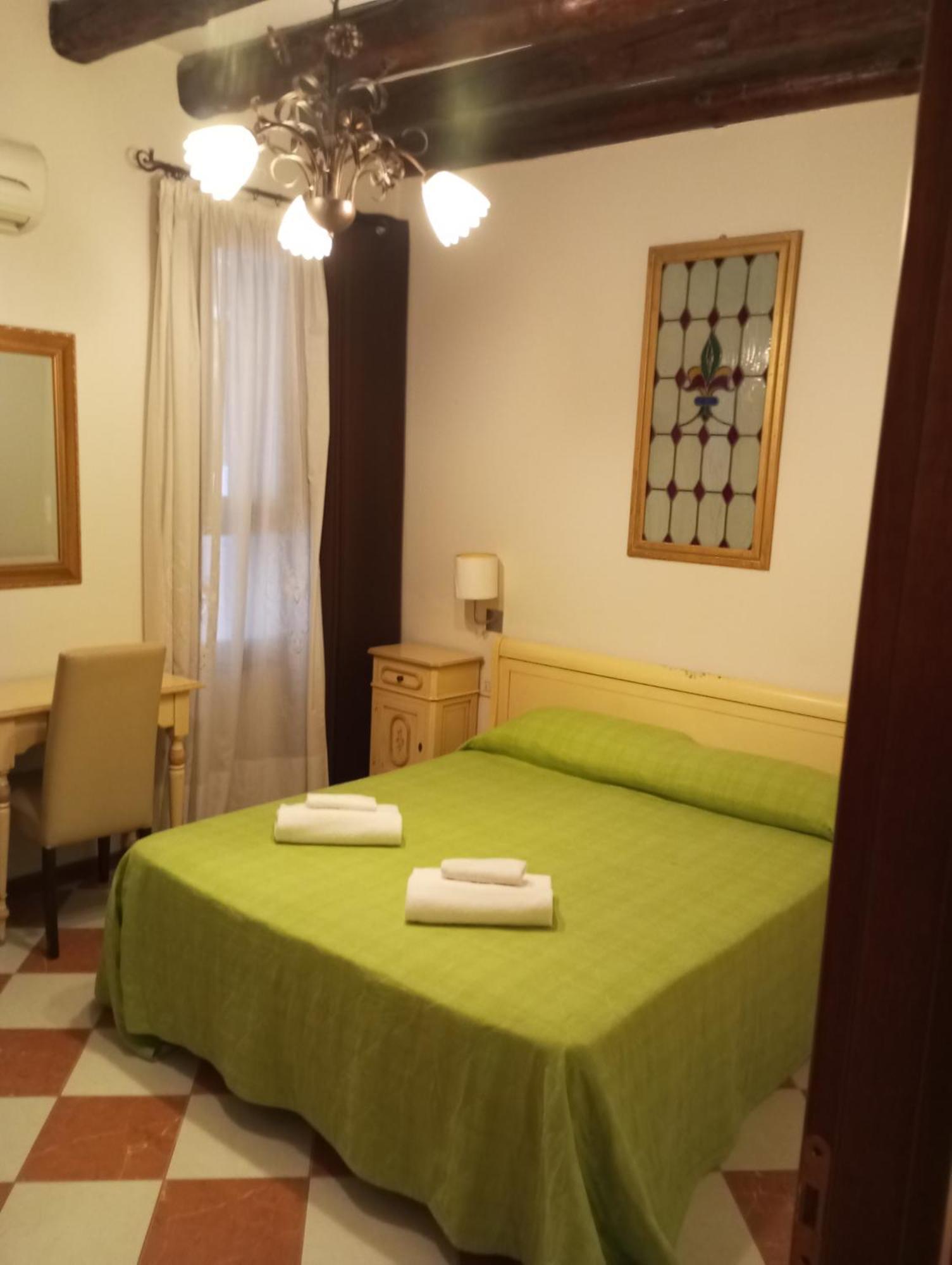 Hotel Henry Венеция Екстериор снимка