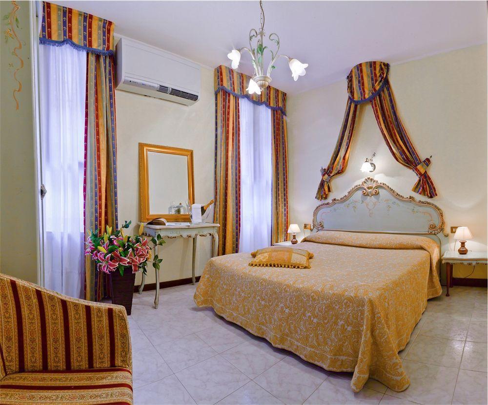 Hotel Henry Венеция Екстериор снимка