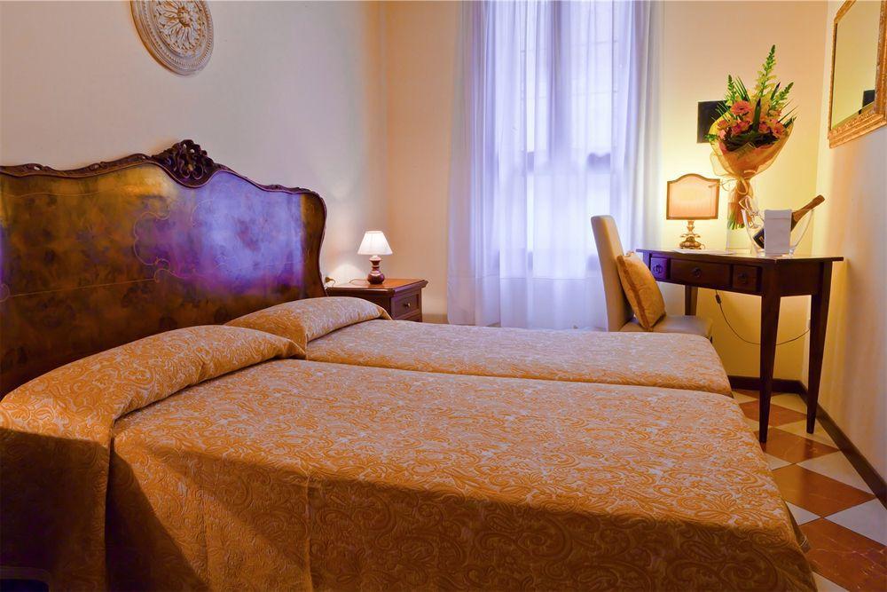 Hotel Henry Венеция Екстериор снимка