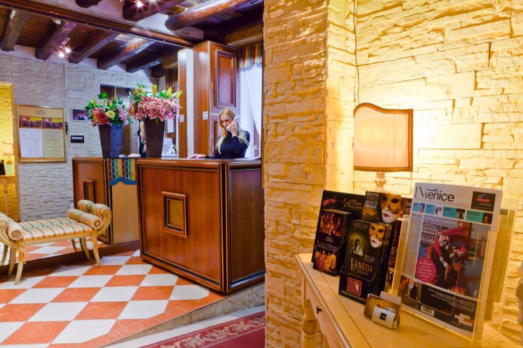 Hotel Henry Венеция Екстериор снимка