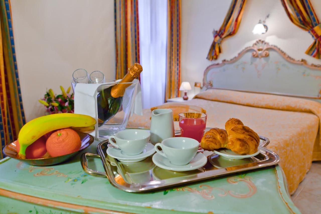 Hotel Henry Венеция Екстериор снимка