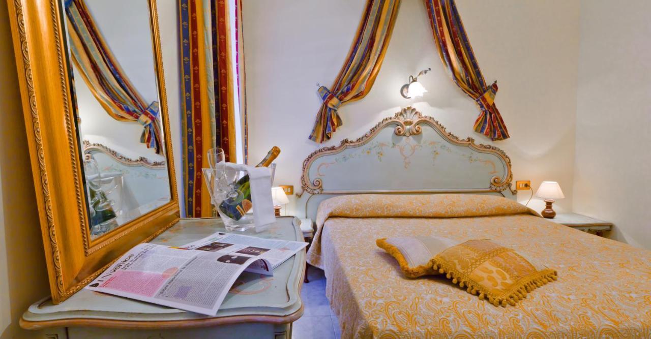 Hotel Henry Венеция Екстериор снимка